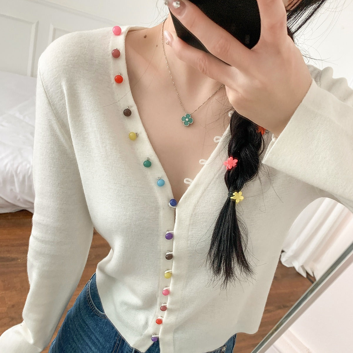 V-neck White Wool Cardigan 24 Years Spring New Rainbow Buckle Knitted Coat Elegant Sweater